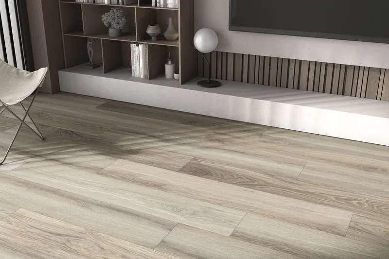 Détail de lames de carrelage effet bois grisé